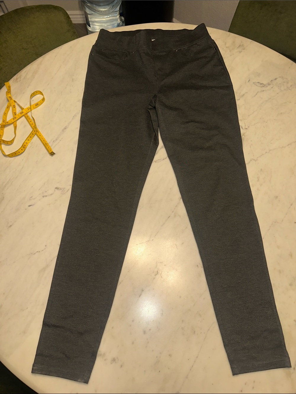 Seven 7 pull on charcoal leggings size medium nwot!
